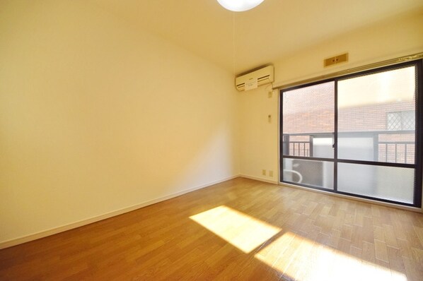 ミクニハイツ1の物件内観写真